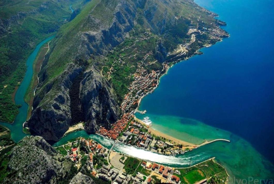 Villa Del Mar Omis Exterior photo